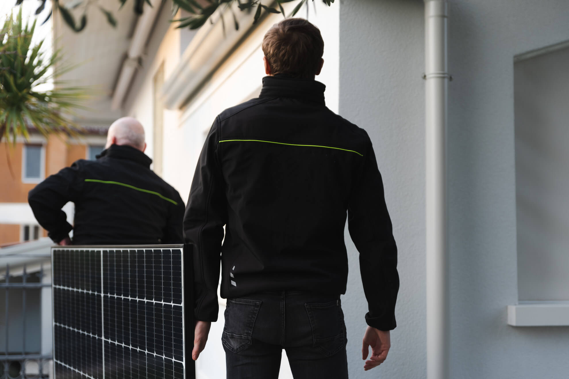tecnici portano fotovoltaico m3